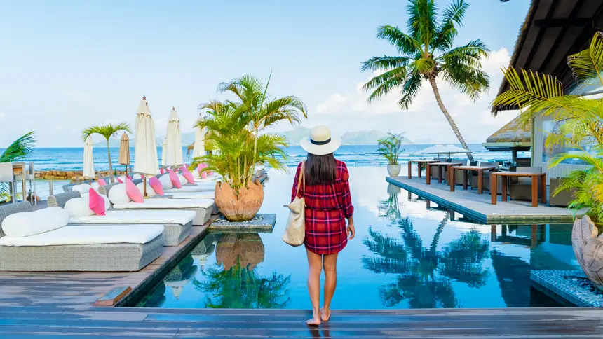 Luxury vs Budget Tourism in Umm Al Quwain